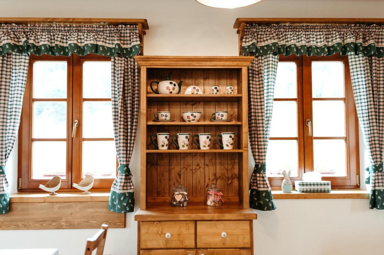 Penzion Stribrnik Krasna  ภายนอก รูปภาพ