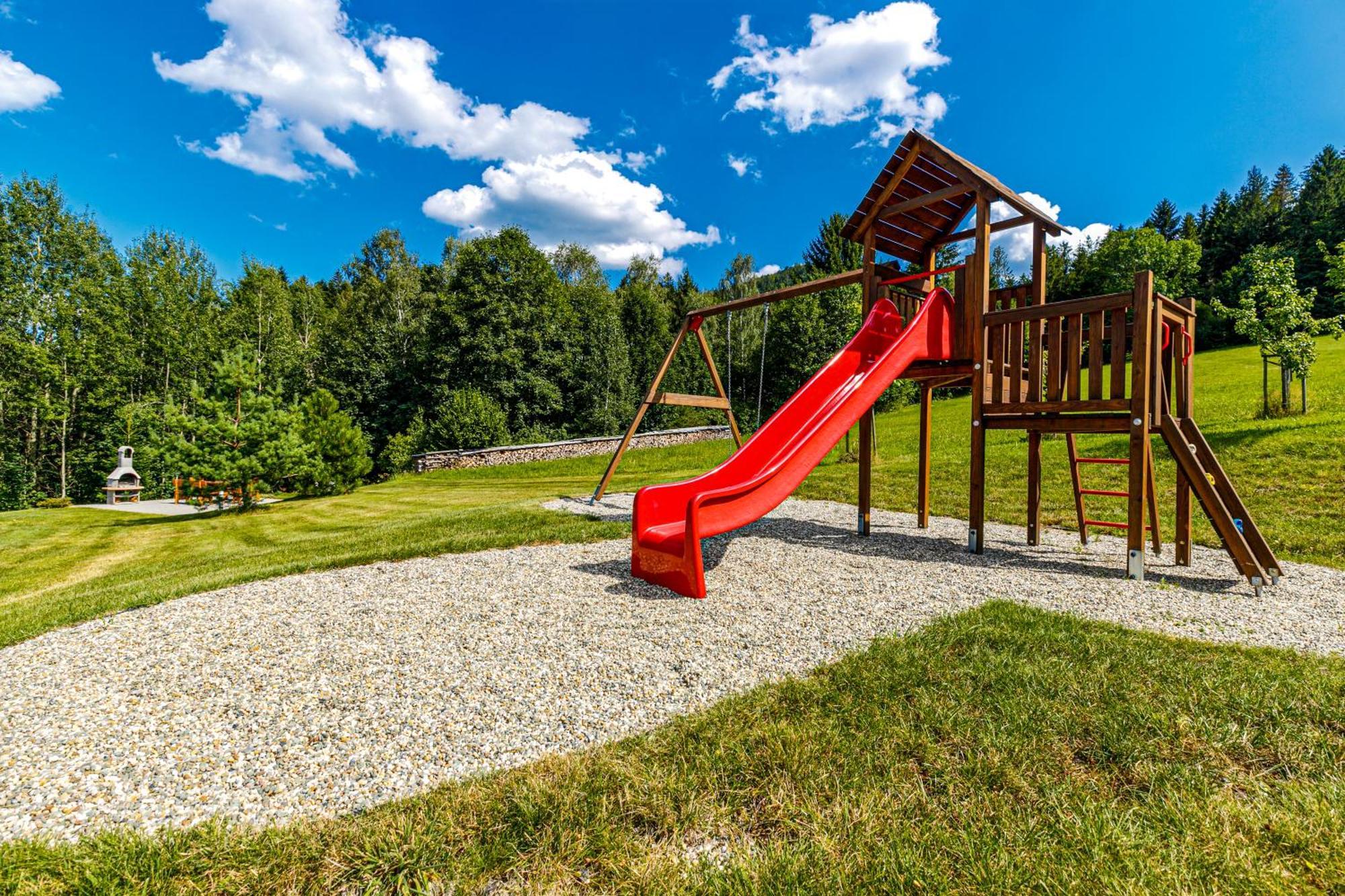 Penzion Stribrnik Krasna  ภายนอก รูปภาพ