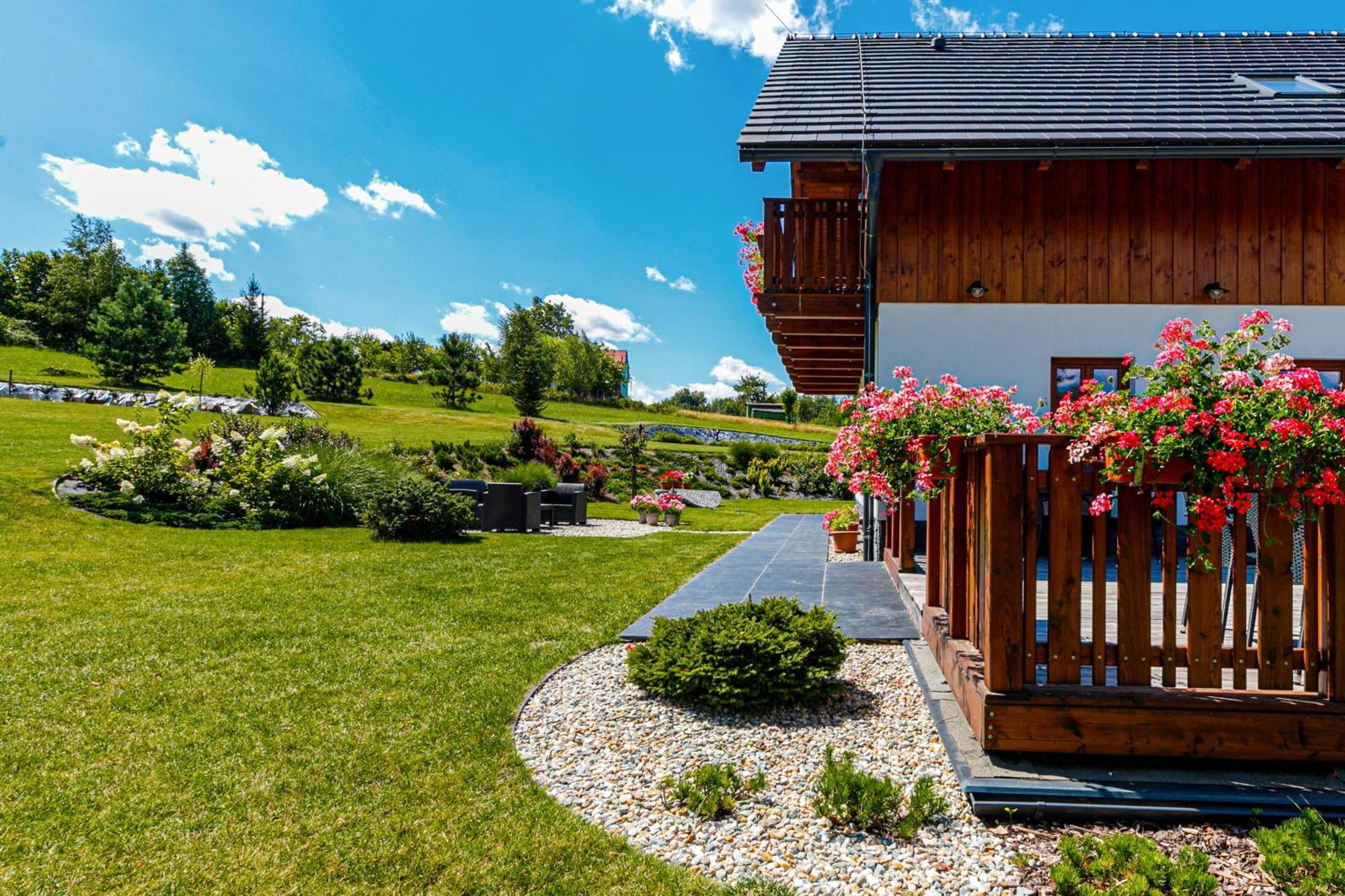 Penzion Stribrnik Krasna  ภายนอก รูปภาพ